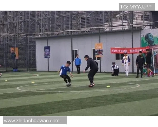 提升足球篮球技能的有效方法与训练策略分享